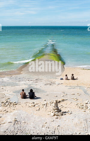 Strand in der Nähe von Phare des Baleines Leuchtturm, Ile de Ré, Frankreich, EU, Europa Stockfoto