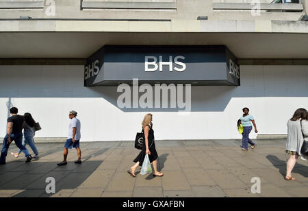 London, England, Vereinigtes Königreich. Leere BHS (British Home Stores) Shop der Oxford Street (September 2016) nach Scheitern des Unternehmens Stockfoto