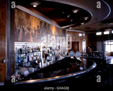 Queen Mary Beobachtung Bar, Art Deco Zimmer mit Wandbild Jubiläumswoche vom Alfred R Thompson Stockfoto