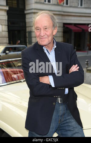 Aline Reimer Stiftungs-Gala 2016 im Atrium der Deutschen Bank in Mitte.  Mitwirkende: Michael Mendl Where: Berlin, Deutschland bei: 7. Juli 2016 Stockfoto