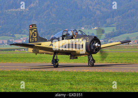 ZELTWEG, Steiermark, Österreich - SEPTEMBER 02: North American T-28 Trojan bei Airpower in Zeltweg, Österreich Stockfoto