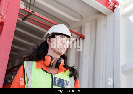Ingenieur auf Bohrinsel Stockfoto