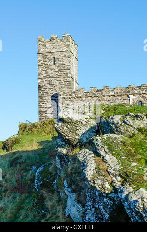 Die Kirche von St. Michael de Rupe auf Brent Tor, Dartmoor in Devon, England, UK Stockfoto