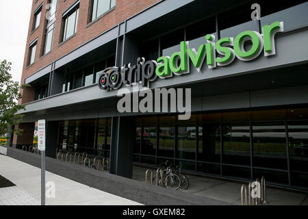 Ein Logo Zeichen außerhalb der Hauptsitz von TripAdvisor, Inc., in Needham, Massachusetts am 13. August 2016. Stockfoto