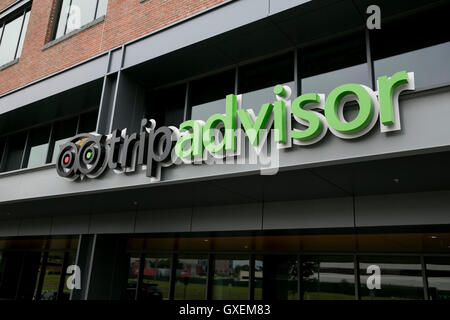 Ein Logo Zeichen außerhalb der Hauptsitz von TripAdvisor, Inc., in Needham, Massachusetts am 13. August 2016. Stockfoto