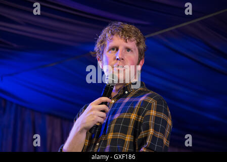 Latitude Festival 2016 Samstag mit: Josh Widdicombe wo: Southwold, Vereinigtes Königreich bei: 16. Juli 2016 Stockfoto