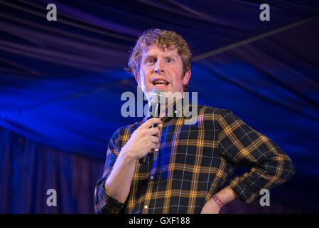 Latitude Festival 2016 Samstag mit: Josh Widdicombe wo: Southwold, Vereinigtes Königreich bei: 16. Juli 2016 Stockfoto