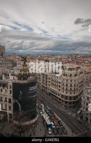 Der Blick über Madrid von Circulo de Bella Artes Dachterrasse, Madrid, Spanien, April Stockfoto