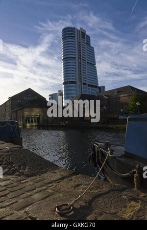 Kanal Wharf moderne Büros Bridgewater Place Stockfoto