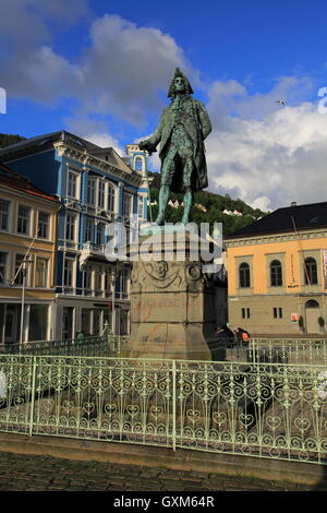 Ludvig Holberg-Statue im Vågsallmenningen, Bergen, Norwegen Stockfoto