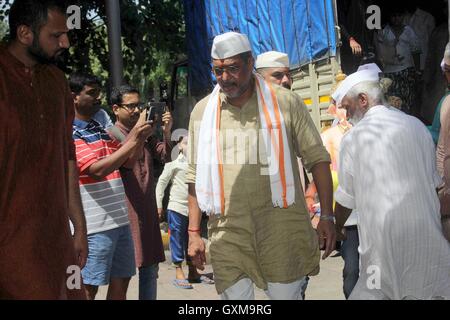 Bollywood-Schauspieler Nana Patekar während der Ganesh Chaturthi feiern in Mumbai, Indien am 5. September 2016 Stockfoto