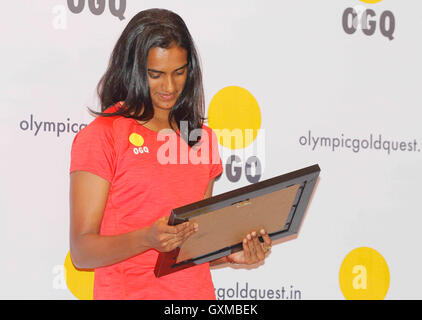 Indische Badmintonspielerin Rio Olympia-Silbermedaillengewinner P V Sindhu Glückwünsche Funktion organisiert OGQ Mumbai Stockfoto