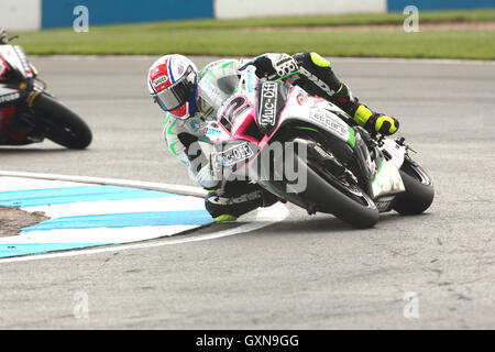 Donington Park, UK. 16. September 2016. Nummer 12 Luke Mossey beteiligt sich an freies Training 2 MCE Insurance British Superbike Championship. Bildnachweis: Peter Hutmacher/Alamy Live-Nachrichten Stockfoto