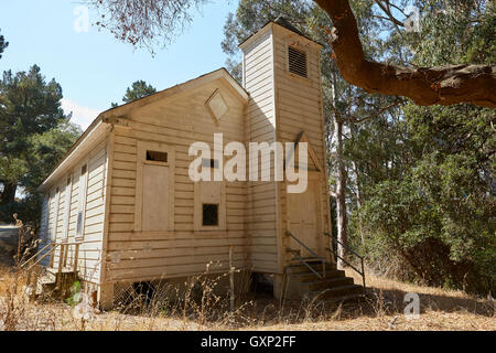 Eine alte verlassene Militärische Kapelle auf Angel Island, San Francisco, Kalifornien, USA. Stockfoto