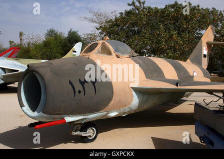 Ex-syrischen Luftwaffe MiG-17 auf dem Display in das Hatzerim Luftwaffe Museum in Beerscheba, Israel Stockfoto