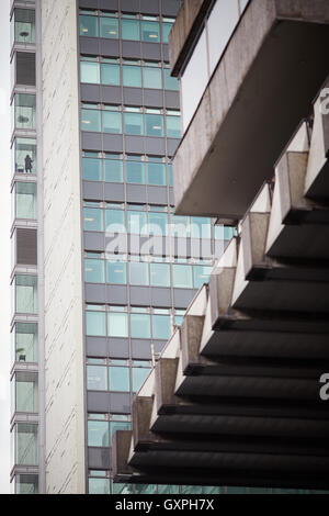 City Tower Manchester schließen sich ehemals die Sunley Gebäude 30-geschossiges Hochhaus befindet sich Piccadilly Gardens Plaza Komplex S Stockfoto