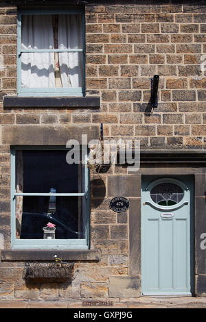 Terrassenhaus zwei zwei nach unten Fensterflügel traditionelle Stein Reihenhaus Haus nördlichen England Zeitraum Stockbridge Sheffield Süd Stockfoto