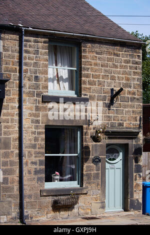 Terrassenhaus zwei zwei nach unten Fensterflügel traditionelle Stein Reihenhaus Haus nördlichen England Zeitraum Stockbridge Sheffield Süd Stockfoto