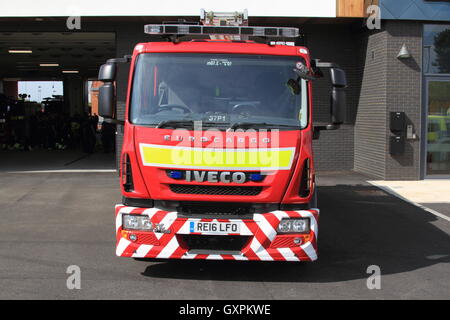 John Dennis Karosseriebauer (JDC) Iveco Eurocargo Feuer Gerät aus Kent Feuerwehr. Einer der 29 kleinere Geräte zur Brandbekämpfung vor kurzem gekauft, die 12 Tonner nutzt Compressed Air Foam System (CAFS) Feuerlöscheinrichtungen. Stockfoto