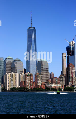 One World Trade Center vom Hudson River Stockfoto