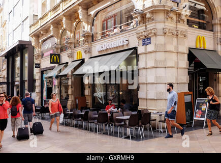 McDonald's-Fastfood-Restaurant in Bordeaux Rue St. Catherine Stockfoto