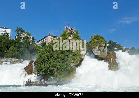 Felsen, Fluss Rheinfall bei Schaffhausen, Neuhausen am Rheinfall, Schweiz Stockfoto