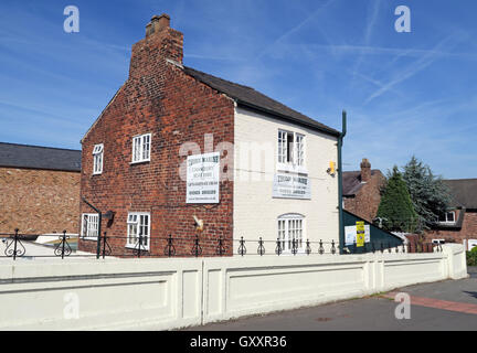 Dorn-Marine-Werft und Shop, Stockton Heath, Warrington, England Stockfoto