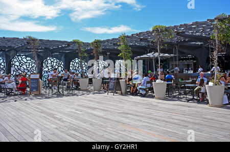 Die Terrasse des Mucem Marseille Frankreich Stockfoto