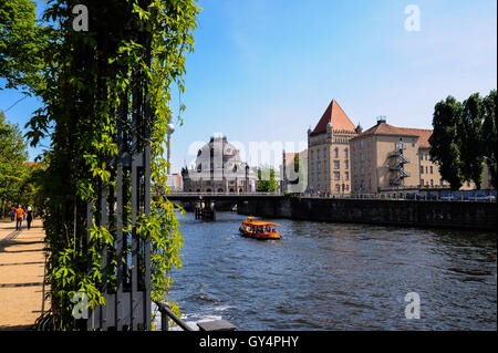 Berlin, Deutschland. Das Bode-Museum wurde im Jahre 1904 fertiggestellt. Nach der Restaurierung wurde es im Jahr 2006 wiedereröffnet und beherbergt eine große Skulpturensammlung und anderen Künsten. Stockfoto