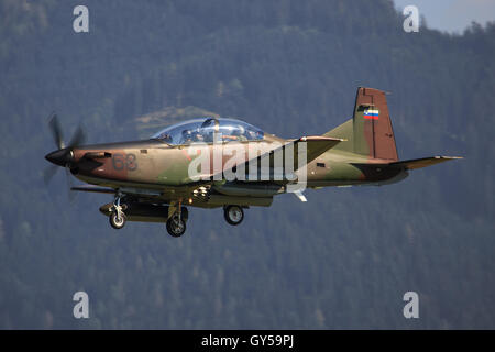 SLIAC, Slowakei - 30.August: Ungarn Air Force Pc 9 auf SIAF Airshow in Sliac, Slowakei Stockfoto