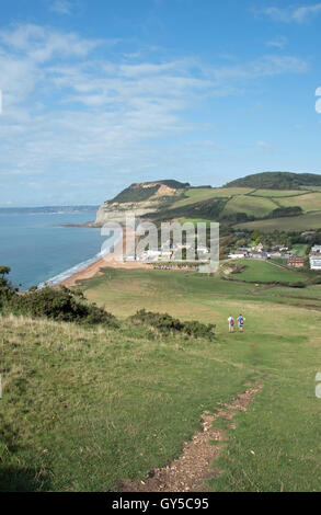 Eine Ansicht der einladendsten und Golden Cap, entnommen dem South West Coast Path Stockfoto