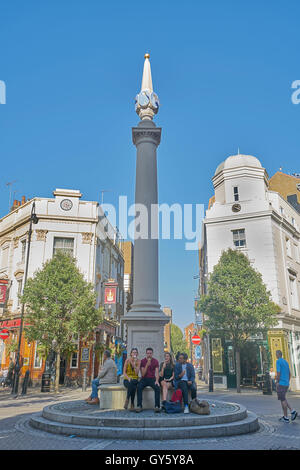 sieben Zifferblätter, Covent Garden.  Leben auf der Straße. Stockfoto