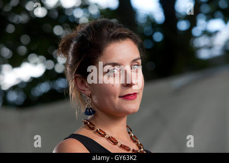 Jessie Burton, englischer Schriftsteller und Schauspielerin, beim Edinburgh International Book Festival. Edinburgh, Schottland. 22. August 2016 Stockfoto