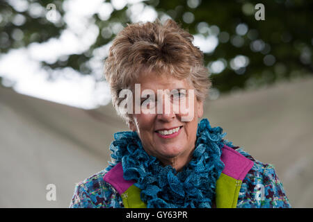 Prudence Margaret "Prue" Leith, CBE, Gastronom, TV-Moderatorin, Sender, Kochen Schriftsteller und Romancier, auf dem Edinburgh International Book Festival. Edinburgh, Schottland. 22. August 2016 Stockfoto