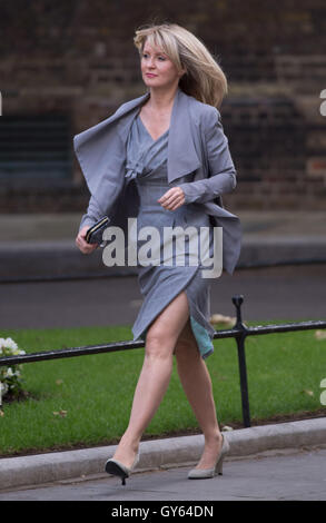 Datei Foto datiert 15.07.14 des ehemaligen konservativen MP Esther McVey, der gesagt hat, dass sie in die Nachwahl für David Camerons Sitz stehen würde. Stockfoto