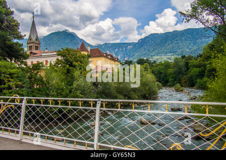 Meran (auch genannt Meran), eine alte Kurstadt in der Provinz Bozen der Region Trentino-Südtirol, Italien. Stockfoto