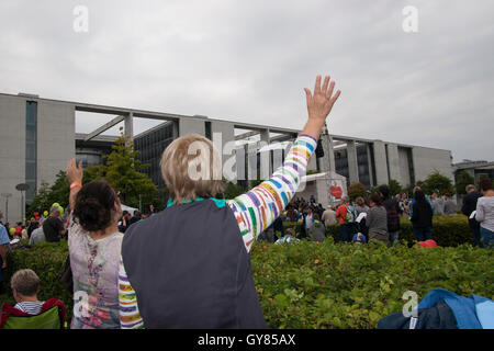 Berlin, Deutschland. 17. September 2016. Ökumenischer Gottesdienst nach Marsch für das Leben (jährliche Demonstration gegen Abtreibung). Stockfoto