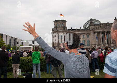 Berlin, Deutschland. 17. September 2016. Ökumenischer Gottesdienst nach Marsch für das Leben (jährliche Demonstration gegen Abtreibung). Stockfoto