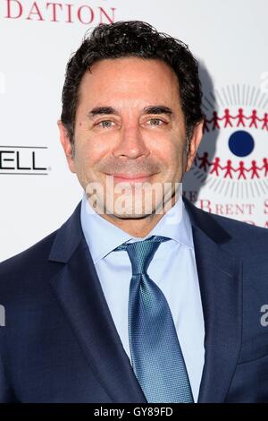 Beverly Hills, CA. 17. September 2016. Paul Nassif im Ankunftsbereich für die jährliche Brent Shapiro Foundation für Alkohol und Drogen Prävention Sommer spektakulär, Private Estate, Beverly Hills, CA 17. September 2016. Bildnachweis: Priscilla Grant/Everett Collection/Alamy Live-Nachrichten Stockfoto