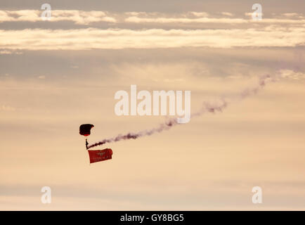 Llangollen, Denbighshire, Nordwales. 17. September 2016. Llangollen jährliche zweitägige Heißluftballon Festival macht eine Rückkehr nach sechs Jahren, Llangollen, Denbighshire, North Wales, UK 17. September 2016. © Jamie Callister/Alamy News. Stockfoto