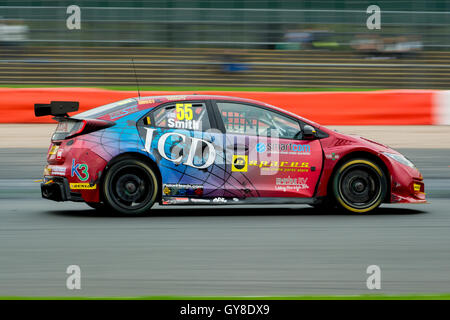 Towcester, Northamptonshire, UK. 18. September 2016. BTCC Rennfahrer Jeff Smith und Eurotech Racing fährt während drei Rennen von Dunlop MSA British Touring Car Championship in Silverstone (Foto: Gergo Toth / Alamy Live News) Stockfoto