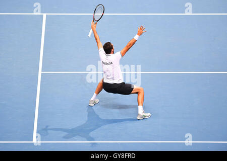 Zadar, Kroatien. 18. September 2016. Davis Cup Tennis. Kroatien gegen Frankreich. Marin Cilic (Cro) besiegte Richard Gasquet (Fra) Credit: Action Plus Sport/Alamy Live News Stockfoto