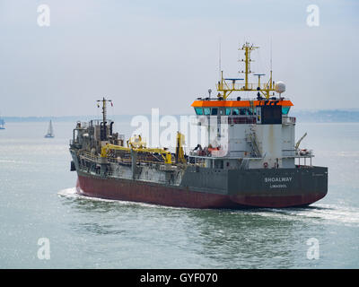 TSHD-Shoalway, eine nachgestellte Sauger Trichter Bagger im Besitz und wird betrieben von Royal Boskalis Westminster Stockfoto