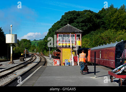 Bolton Abbey Bahnhof auf der Embsay und Bolton Abbey Steam Railway, North Yorkshire, England UK Stockfoto