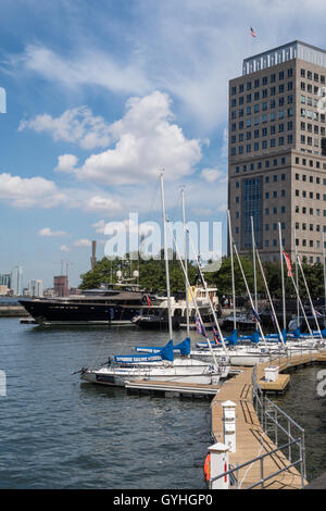 North Cove Marina an Brookfield Place, Battery Park City, NYC, USA Stockfoto