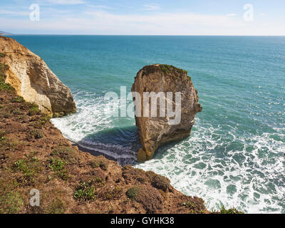 Süßwasser Bucht und Meer-Stacks auf der Isle Of Wight von Compton nach unten Stockfoto