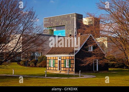 Original Firmengebäude von Krupp und ThyssenKrupp Konzernzentrale Q1, Deutschland, Nordrhein-Westfalen, Ruhrgebiet, Essen Stockfoto