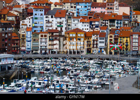 Mit Stadtblick. Bermeo, Biskaya, Baskenland. Spanien. Stockfoto