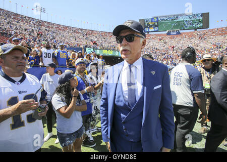 Los Angeles, Kalifornien, USA. 18. September 2016. Los Angeles Rams Besitzer Stan Kroenke in einem NFL-Football-Spiel gegen die Seattle Seahawks, Sonntag, 18. September 2016, in Los Angeles. Die Rams gewannen 9-3. Bildnachweis: Ringo Chiu/ZUMA Draht/Alamy Live-Nachrichten Stockfoto