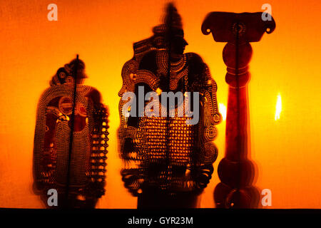 Grand Schattenspiel in Nacht Stockfoto